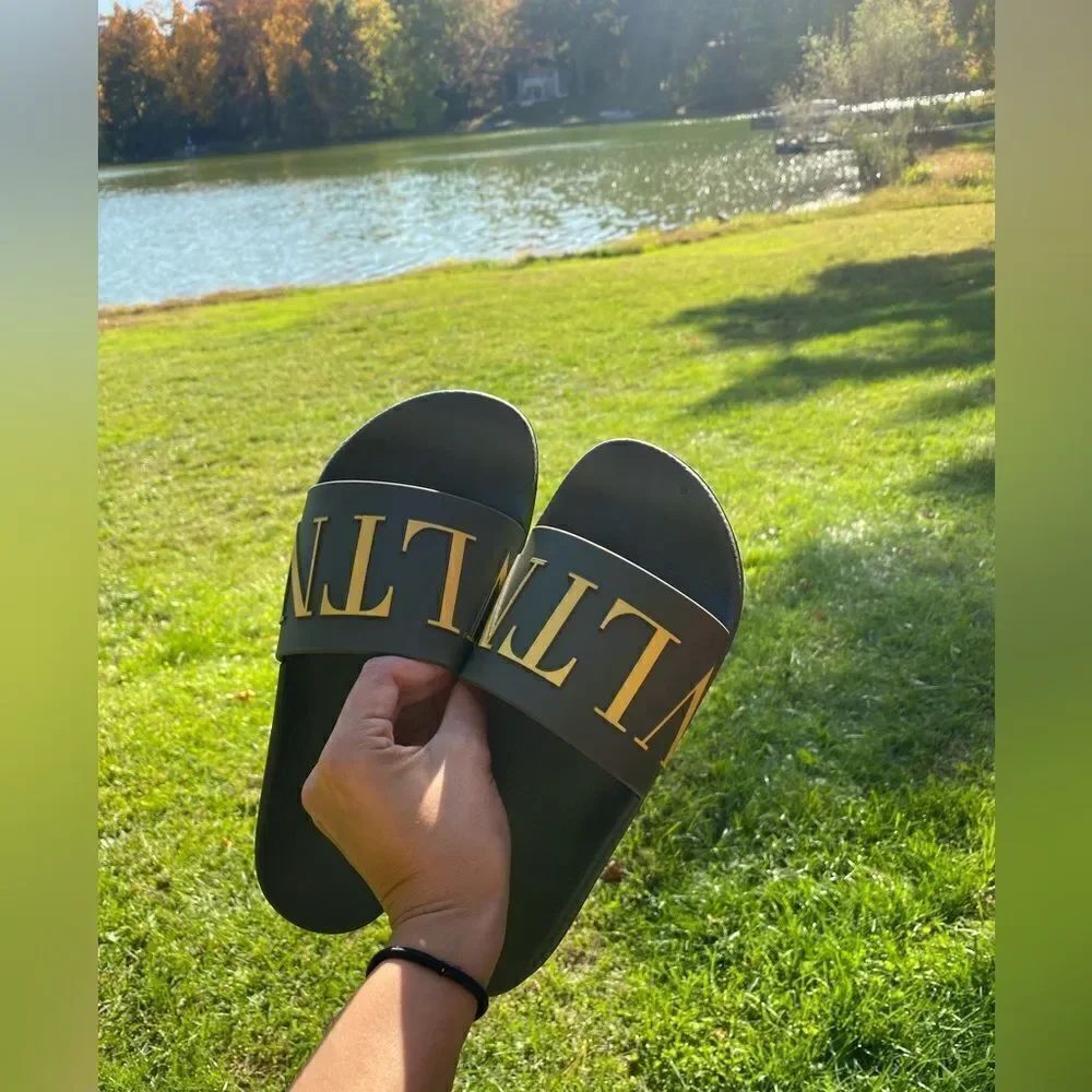 VALENTINO GARAVANI
SANDALI LOGO Yellow & Green Slides